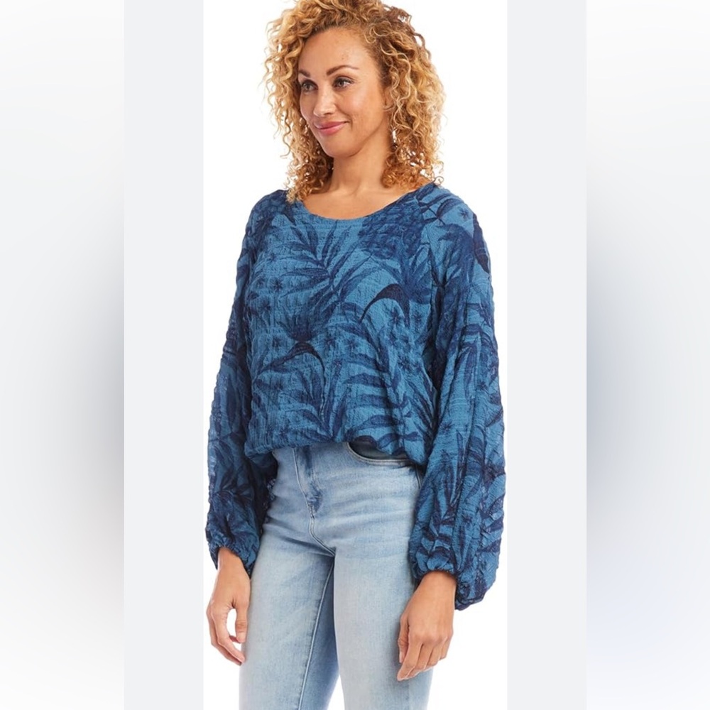 NWT Karen Kane Women's Blue Sand & Sky Lantern Sleeve Top size Large - Picture 2 of 14